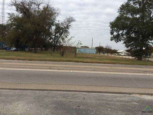 303 S Johnson St, Mineola, TX 75773